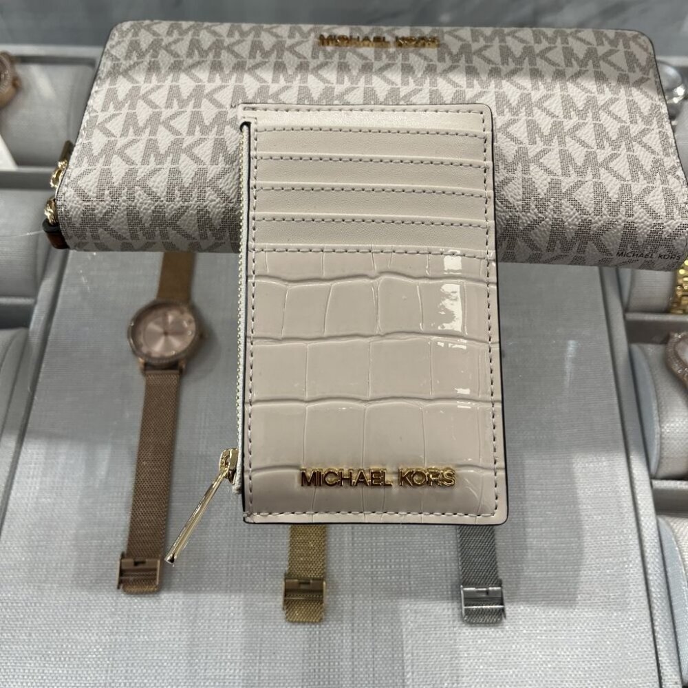 MICHAEL KORS JET SET TRAVEL MEDIUM CARD CASE 35F4GTVD2A LT CREAM